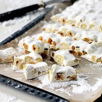 گز نوقا بادومی